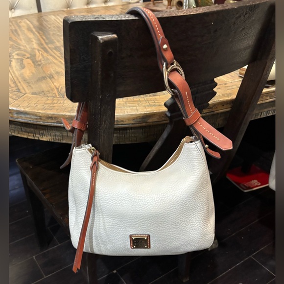 Dooney & Bourke Cream Leather Bag and Wallet Set - Picture 2 of 16